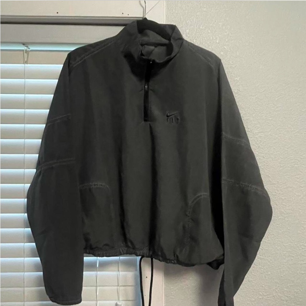 Nike Black Windbreaker with High Collar and Relaxed Fit